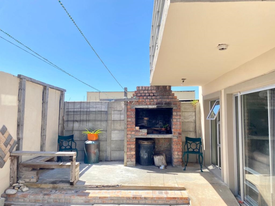 3 Bedroom Property for Sale in Strandfontein Western Cape